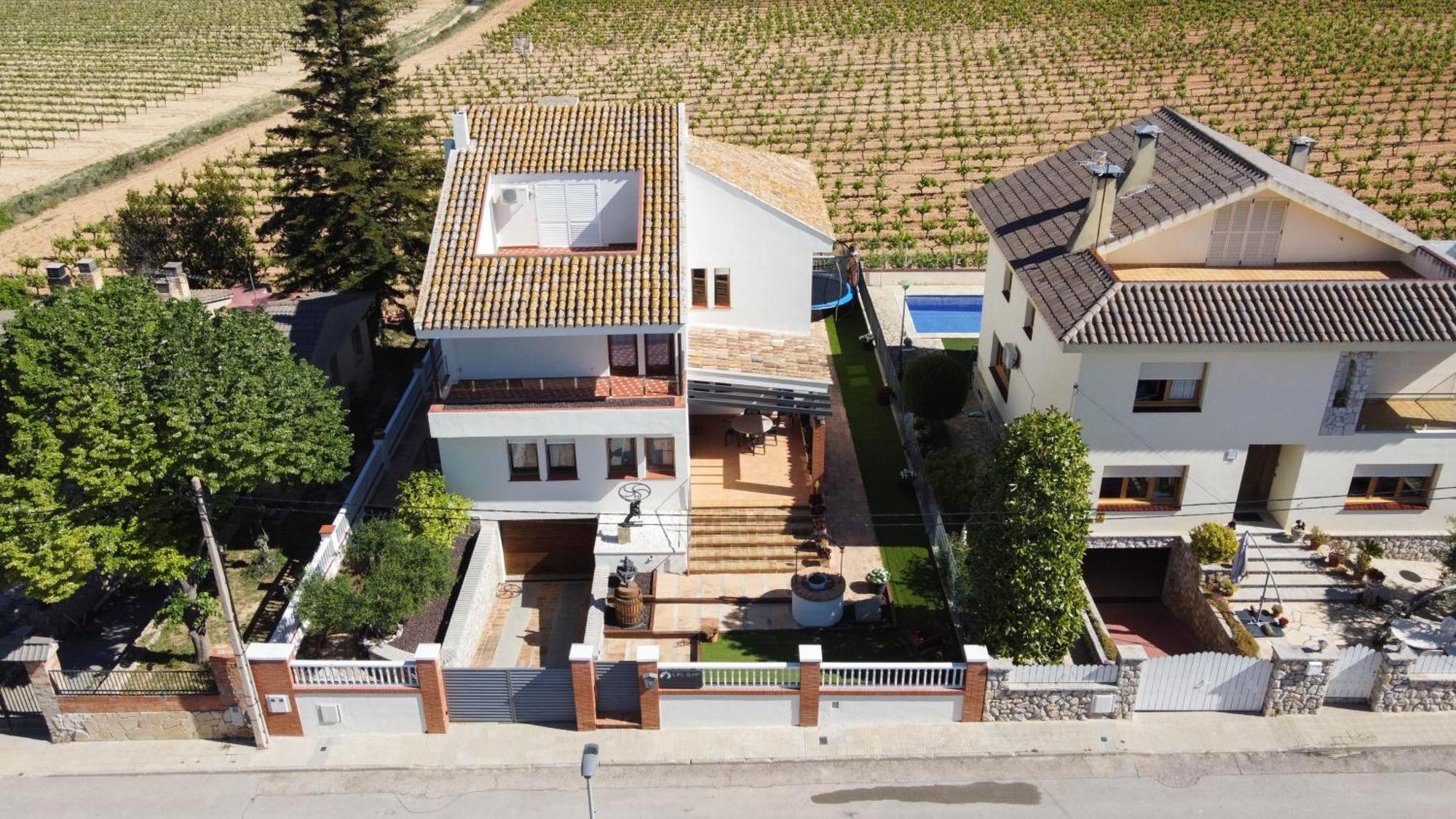 Villa Cal Llop Sant Cugat de Sesgarrigues Exterior foto